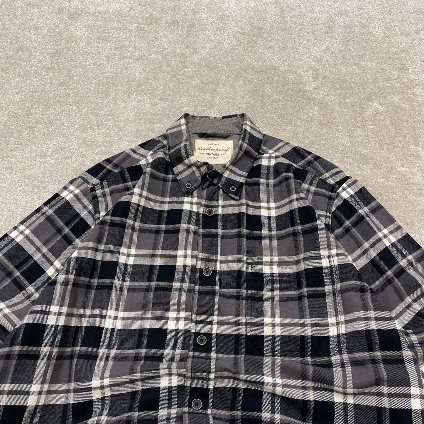 Checkered plaid flannel shirt autumnal M black Weatherproof men's long sleeve button up y2k style