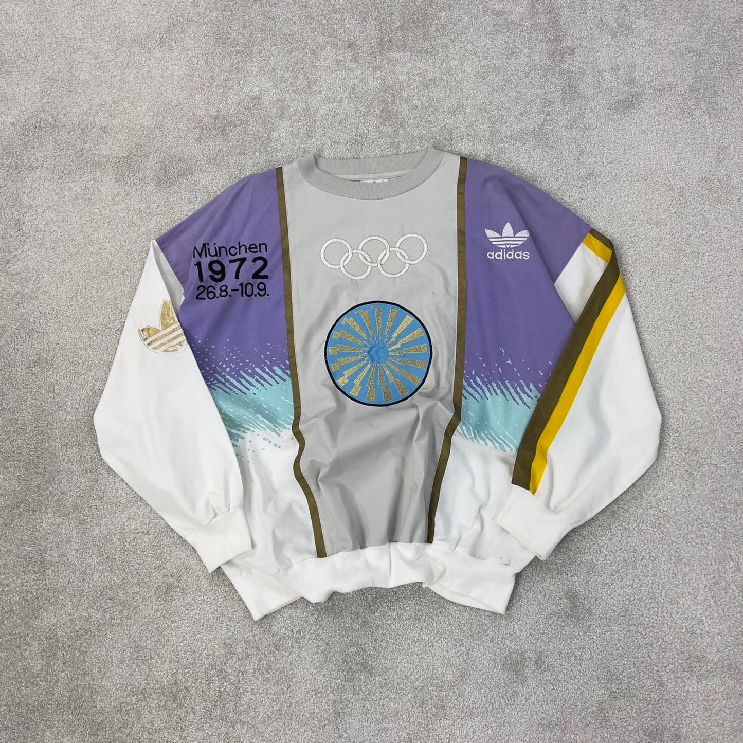 Vintage Adidas Olympics drill top Large embroidered Munchen 1972 design sweatshirt style pullover