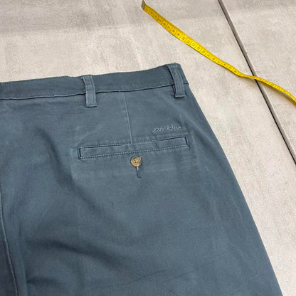 Mens Dickies skate style trousers W40 L32