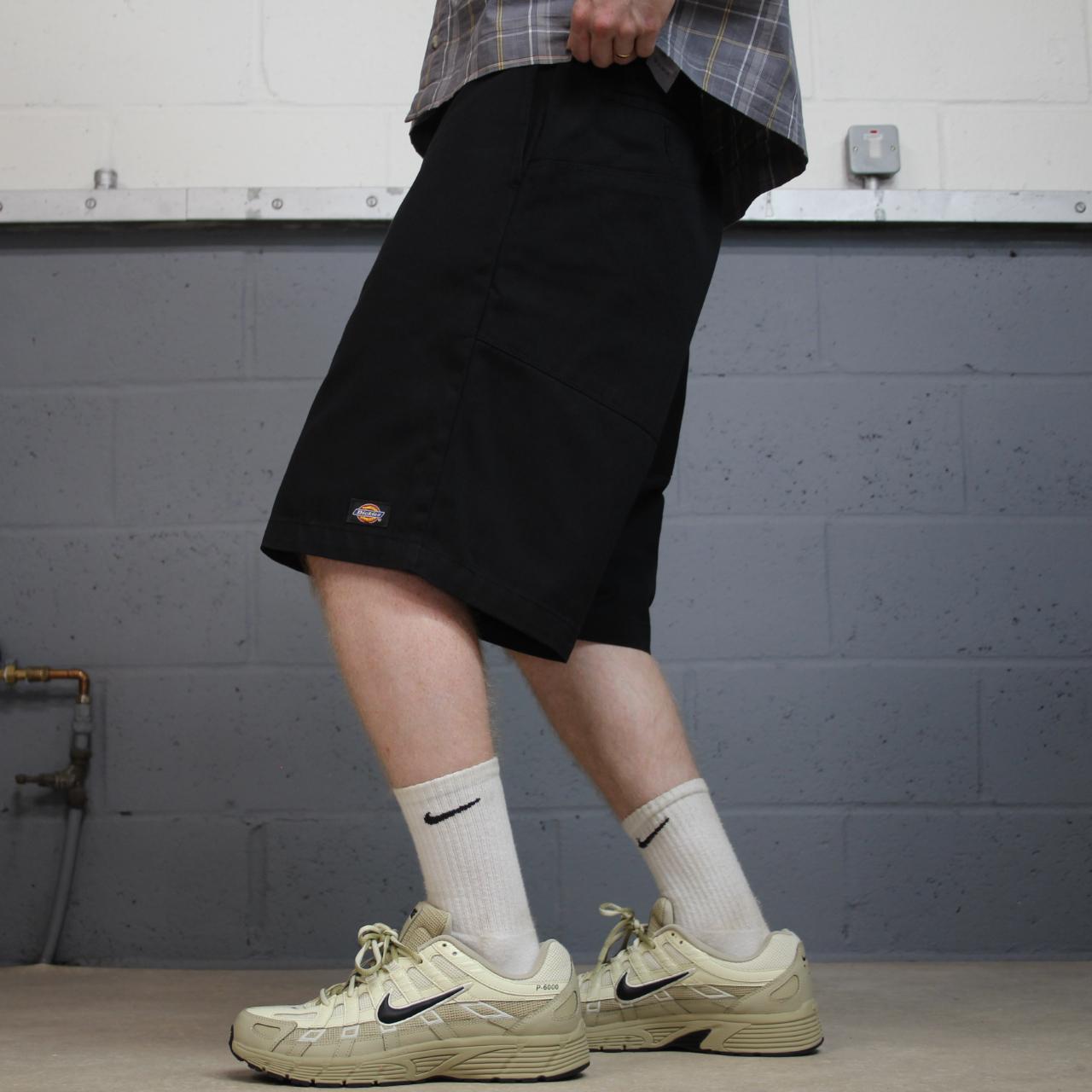 Dickies carpenter shorts loose leg black Twill chino skater style shorts loose cargo