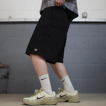 Dickies carpenter shorts loose leg black Twill chino skater style shorts loose cargo
