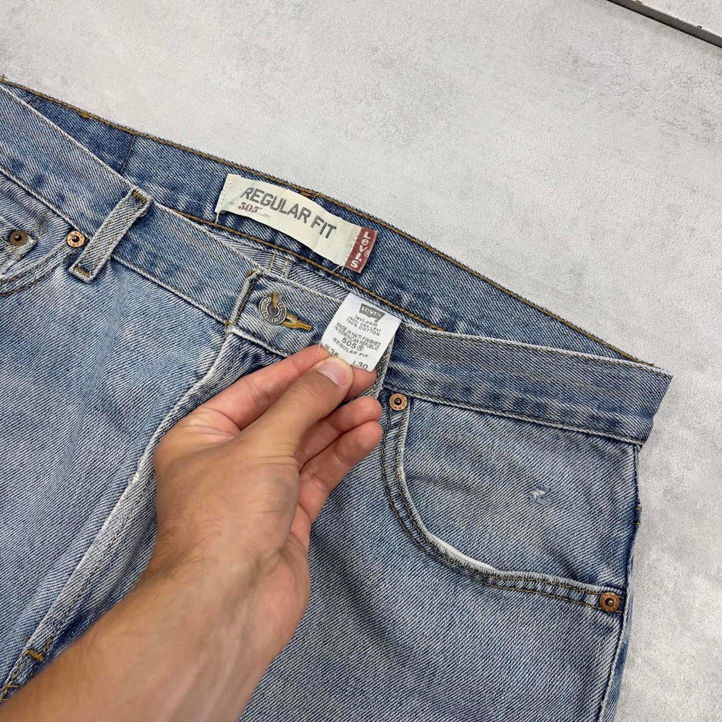 Blue Levis 505 jeans W36L30 regular fit denim straight leg skate style pants