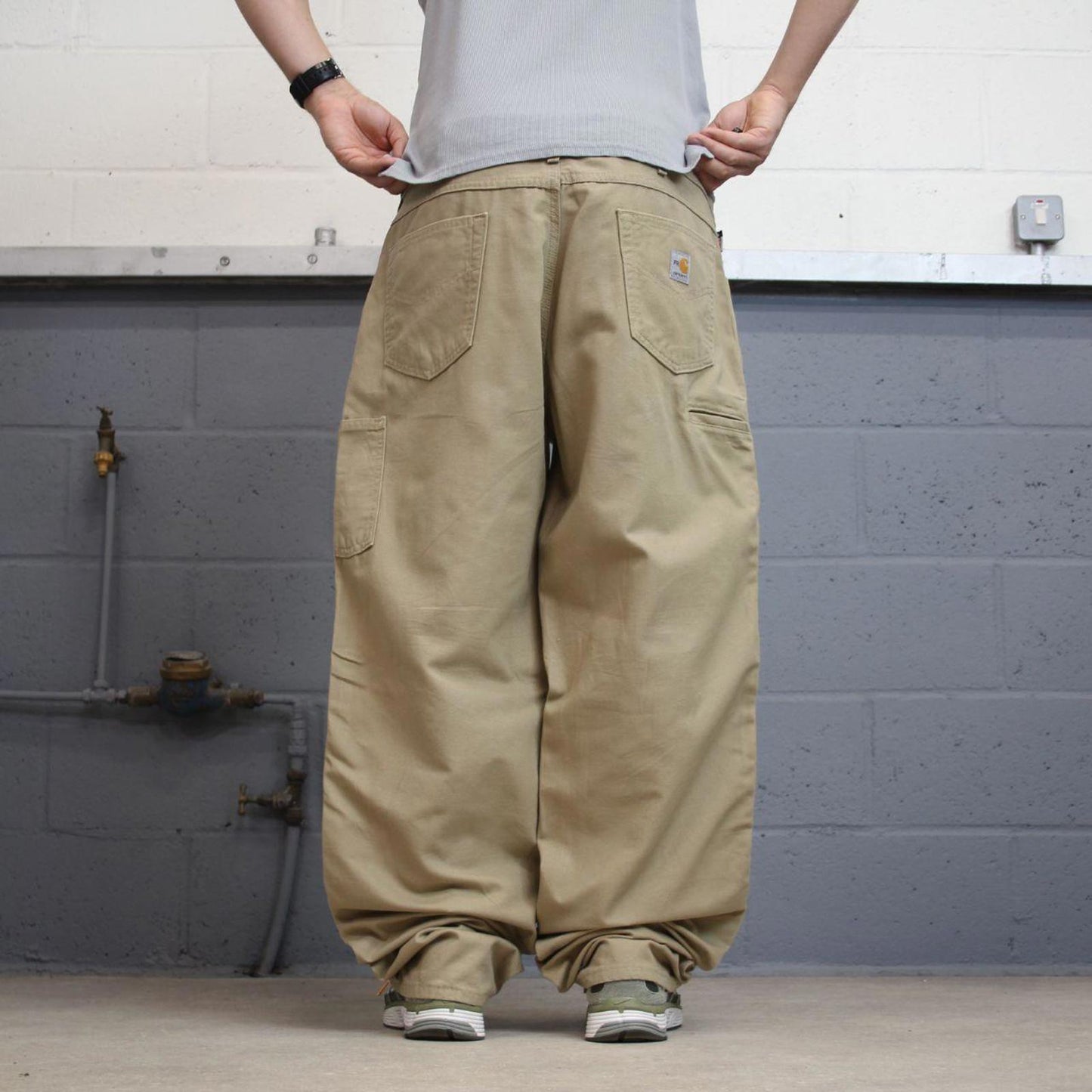 Baggy Carhartt FR carpenter jeans W38L34 90s skater style loose wide leg cargo pants