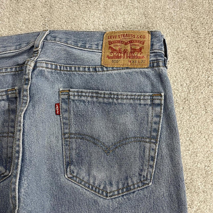 Y2K Levi’s 505 jeans W33L32 washed blue Straight fit 5 pocket pants belt loops red tab logo
