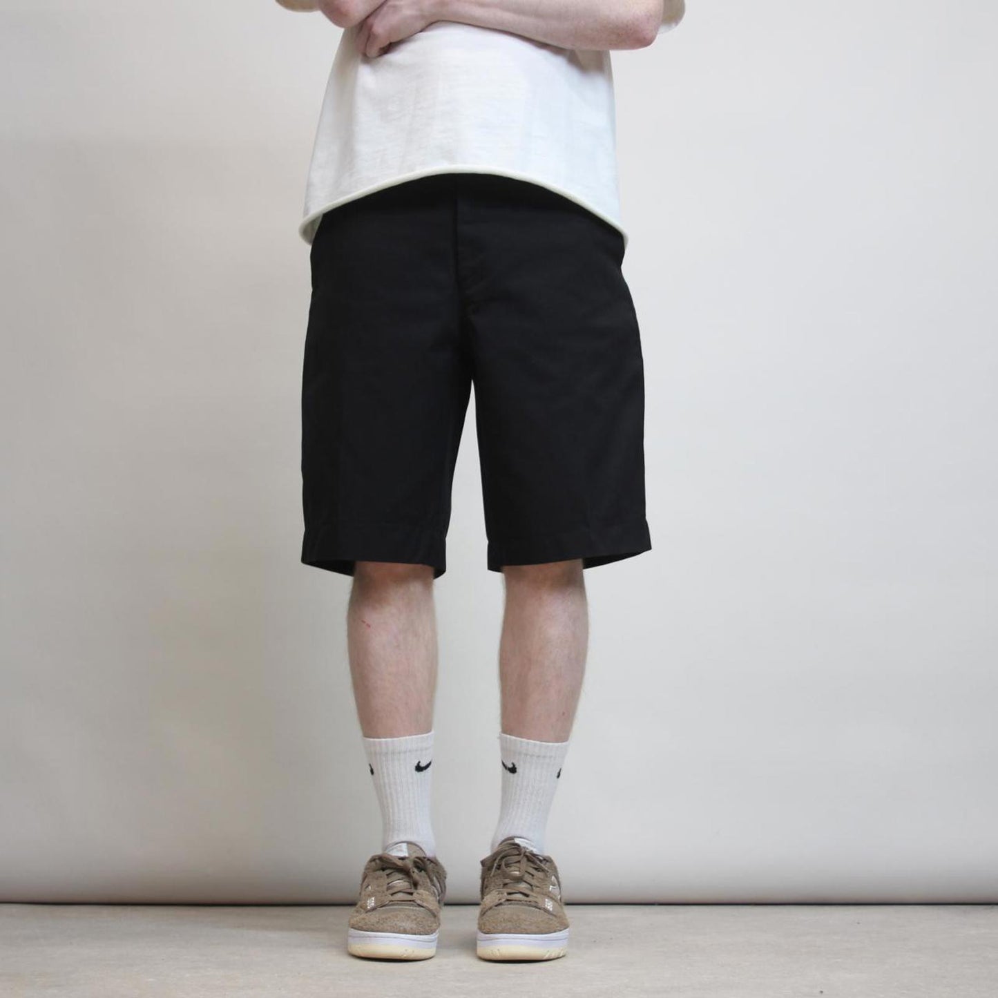 Black loose skate shorts W34