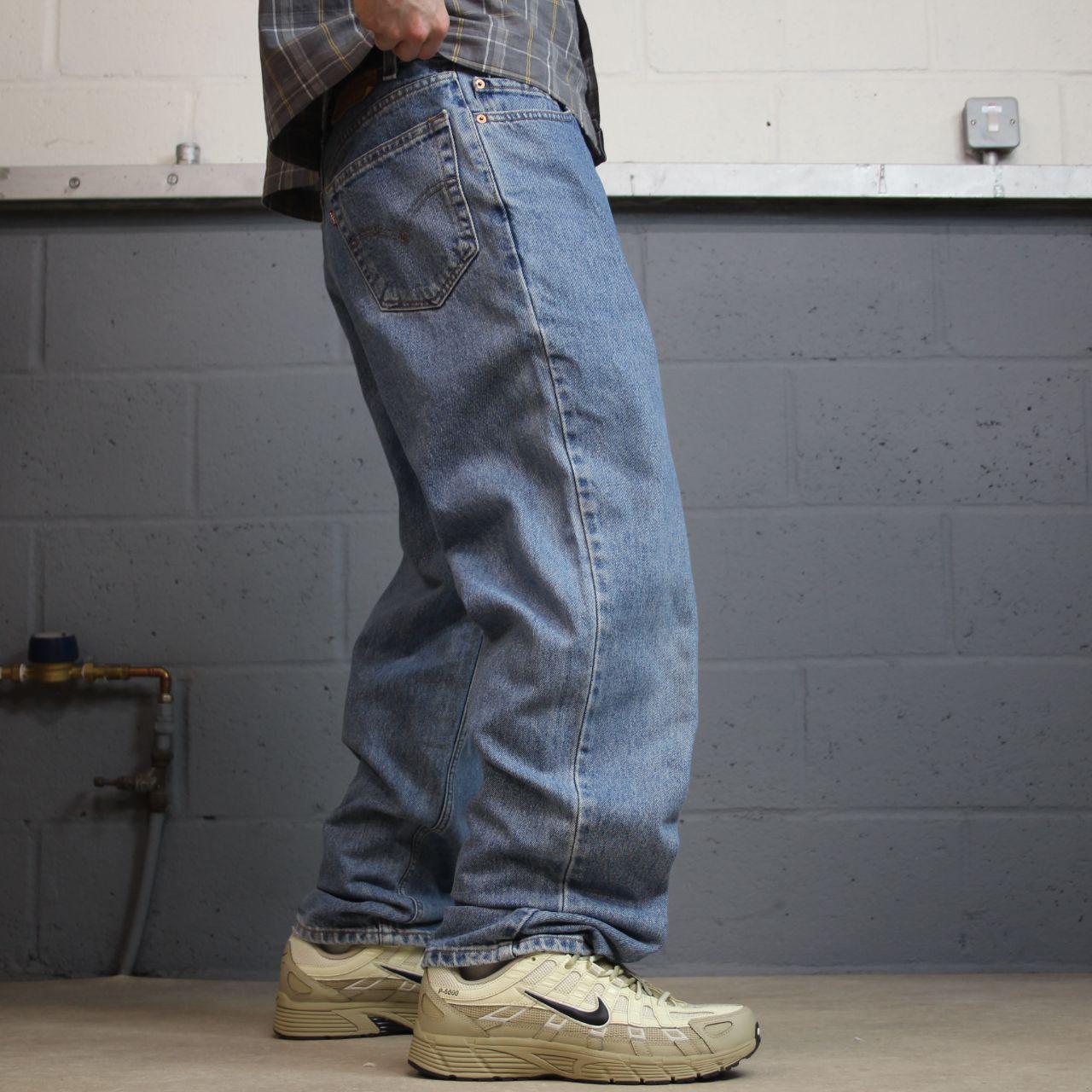 Levi’s 550 relaxed jeans y2k W34L32 blue straight leg denim red tab logo pants