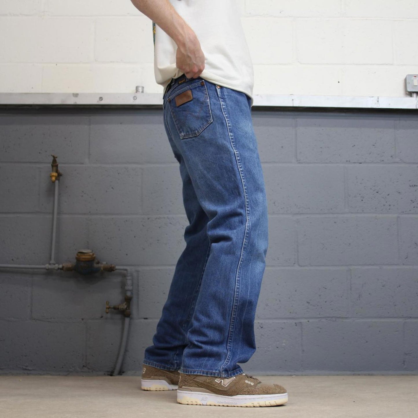 Vintage Wrangler jeans W38L30 mens blue 5 pocket denim jeans