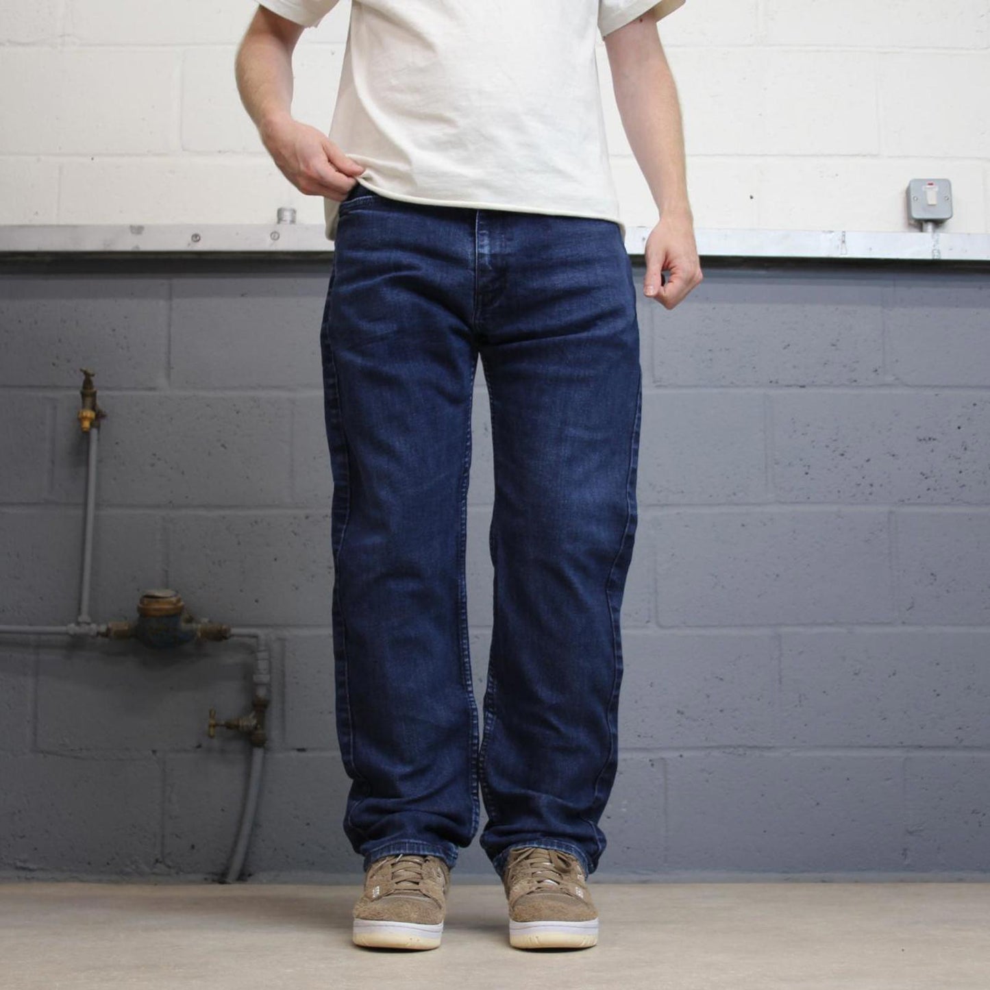 Blue Levis 505 jeans W36L32 straight fit denim skate style pants red tab logo