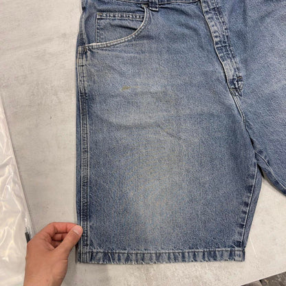 Mens baggy Wrangler carpenter jorts W38