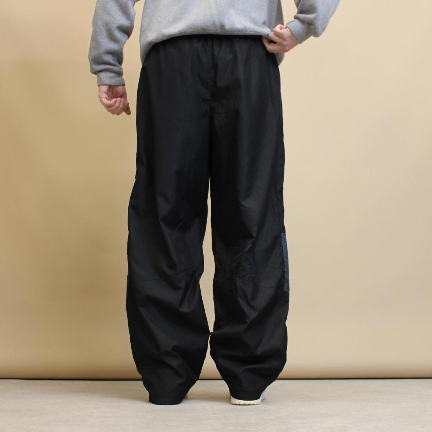 Black baggy Starter tracksuit bottoms L