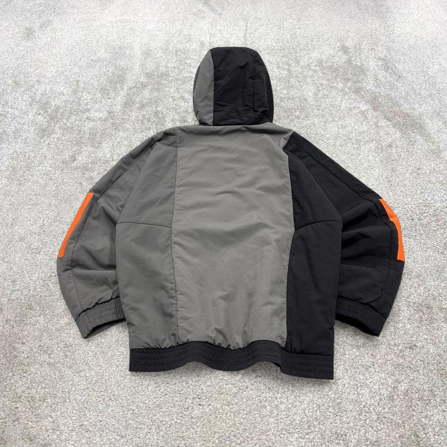 00s Adidas technical windbreaker jacket y2k style M men's grey black full zip coat hooded tech