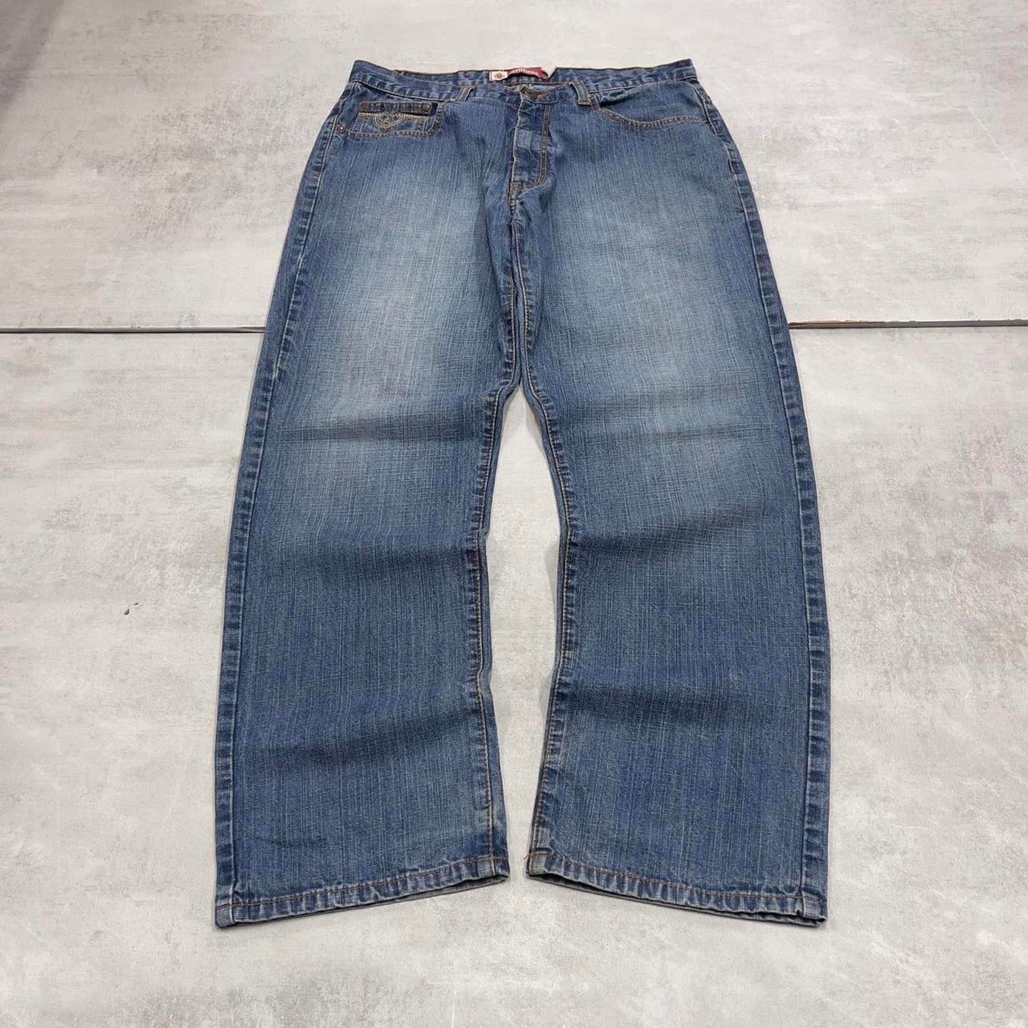 Mens y2k skate jeans Attitude W34 L32 blue loose denim 90s style embroidered design jeans
