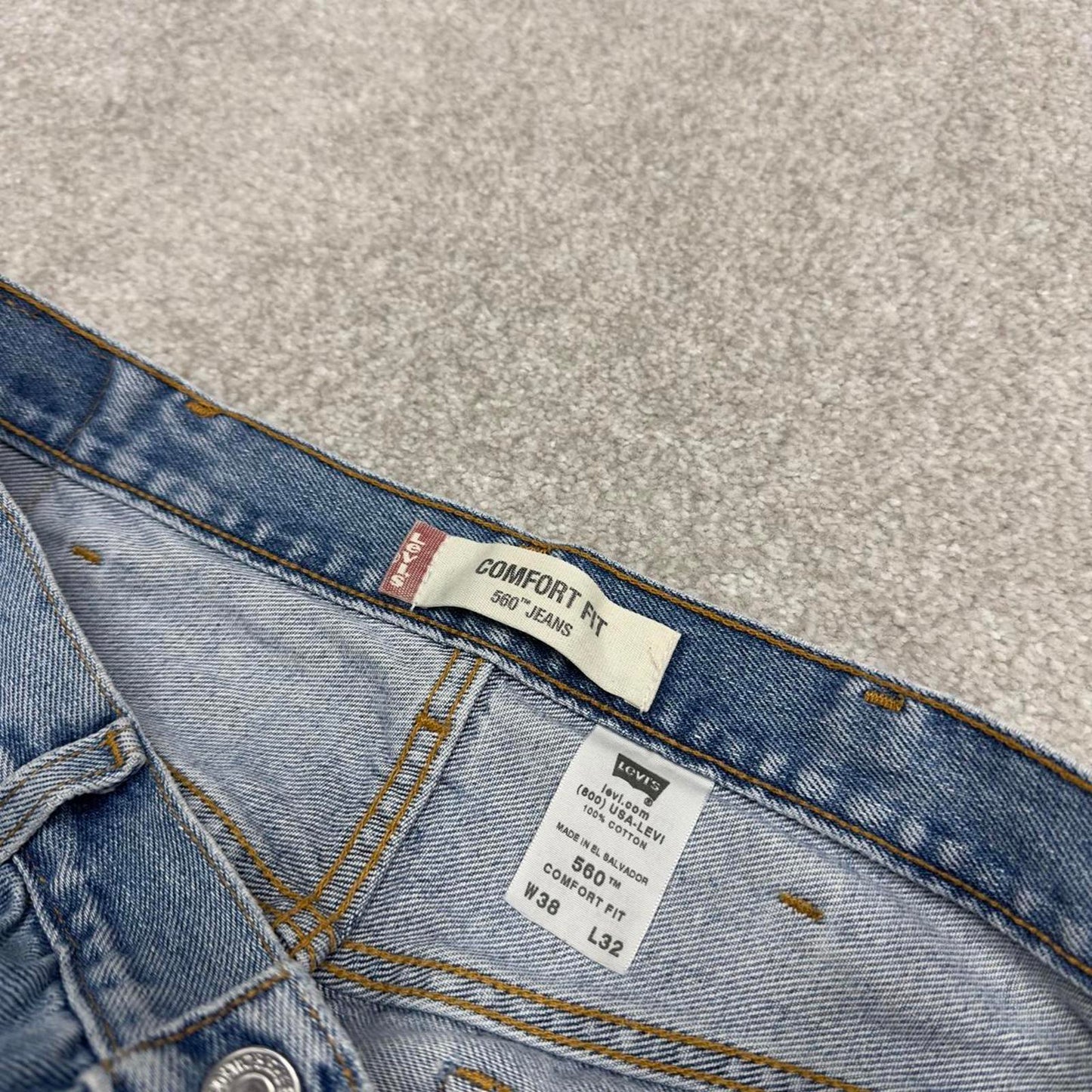 Y2K baggy Levi’s 560 jeans wide leg blue Loose comfort fit denim pants red tab logo