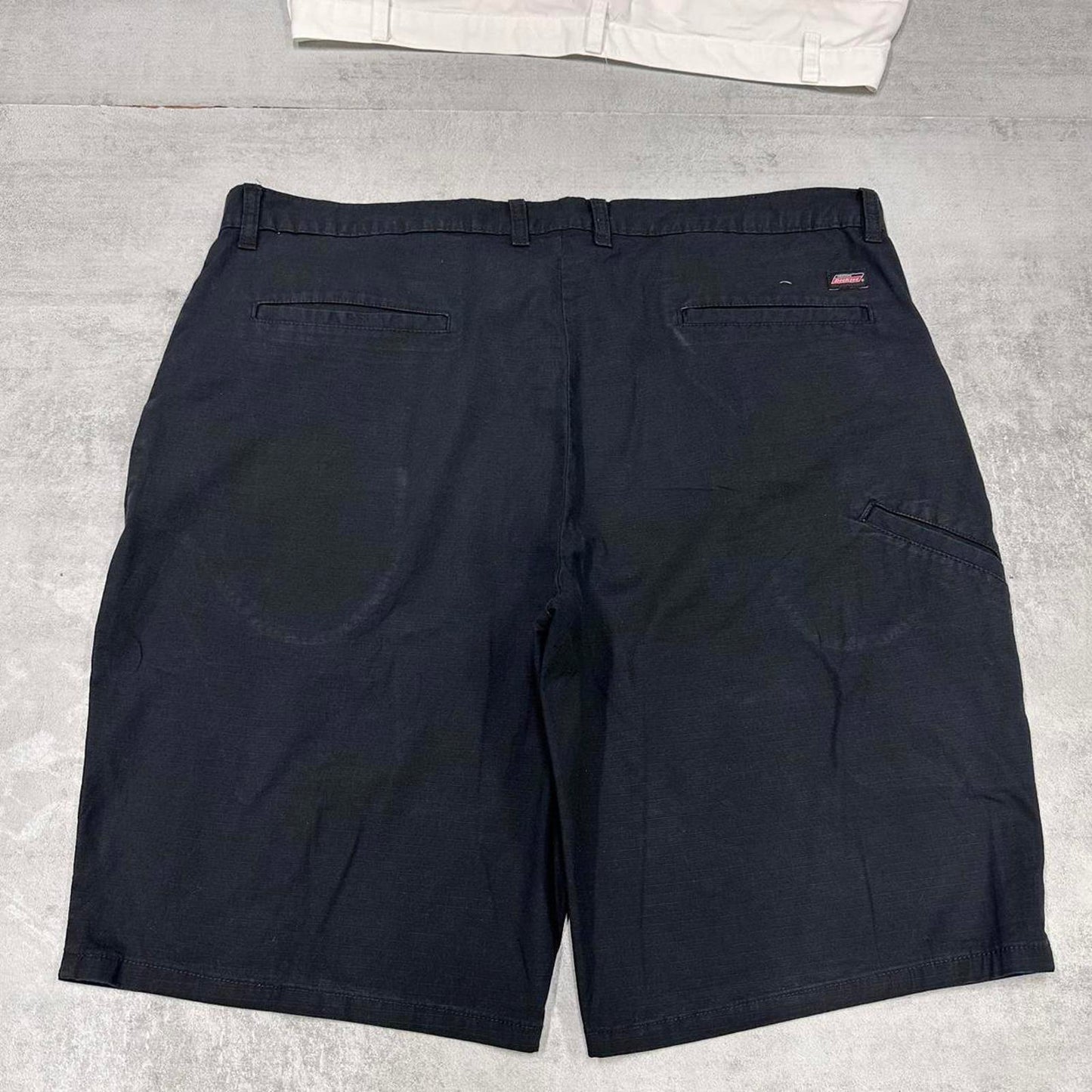 Black Dickies Carpenter shorts W40