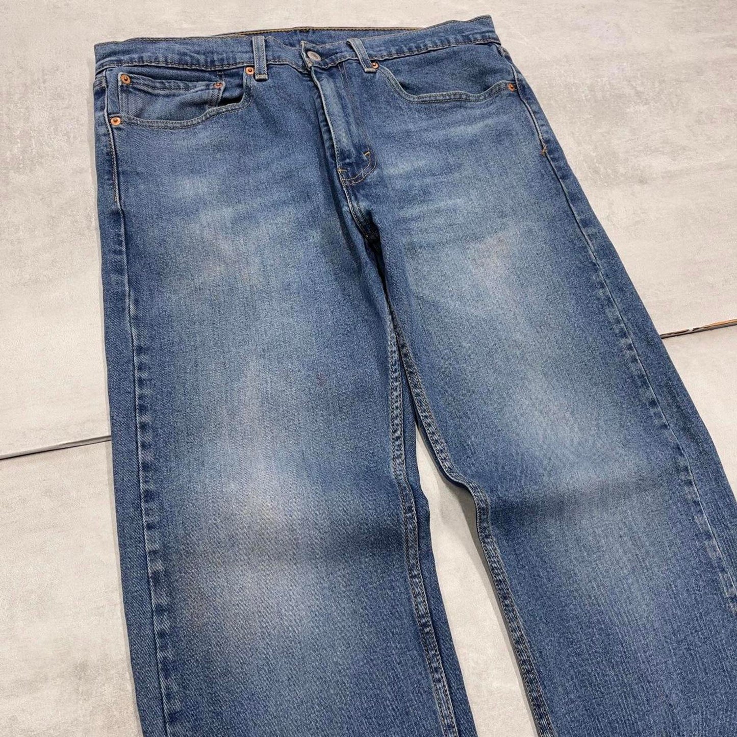 Blue Levis 505 jeans W34L32 blue straight leg y2k style pants red tab logo