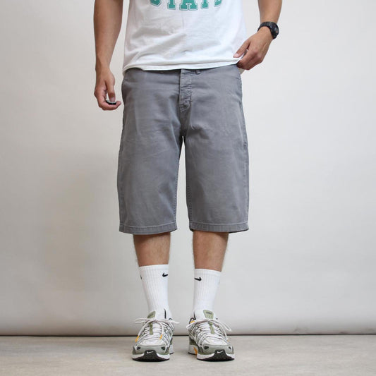 Mens Levi’s shorts W38