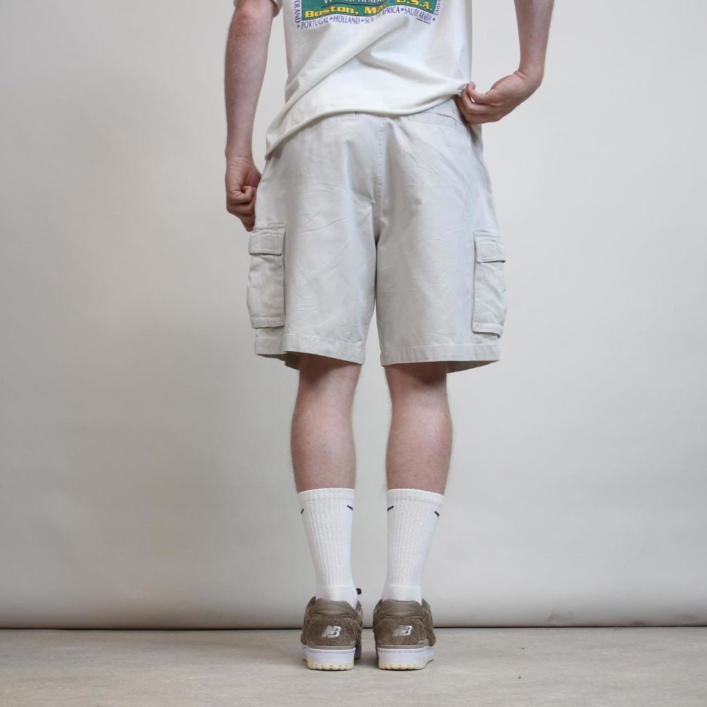 Mens Columbia cargo shorts W32