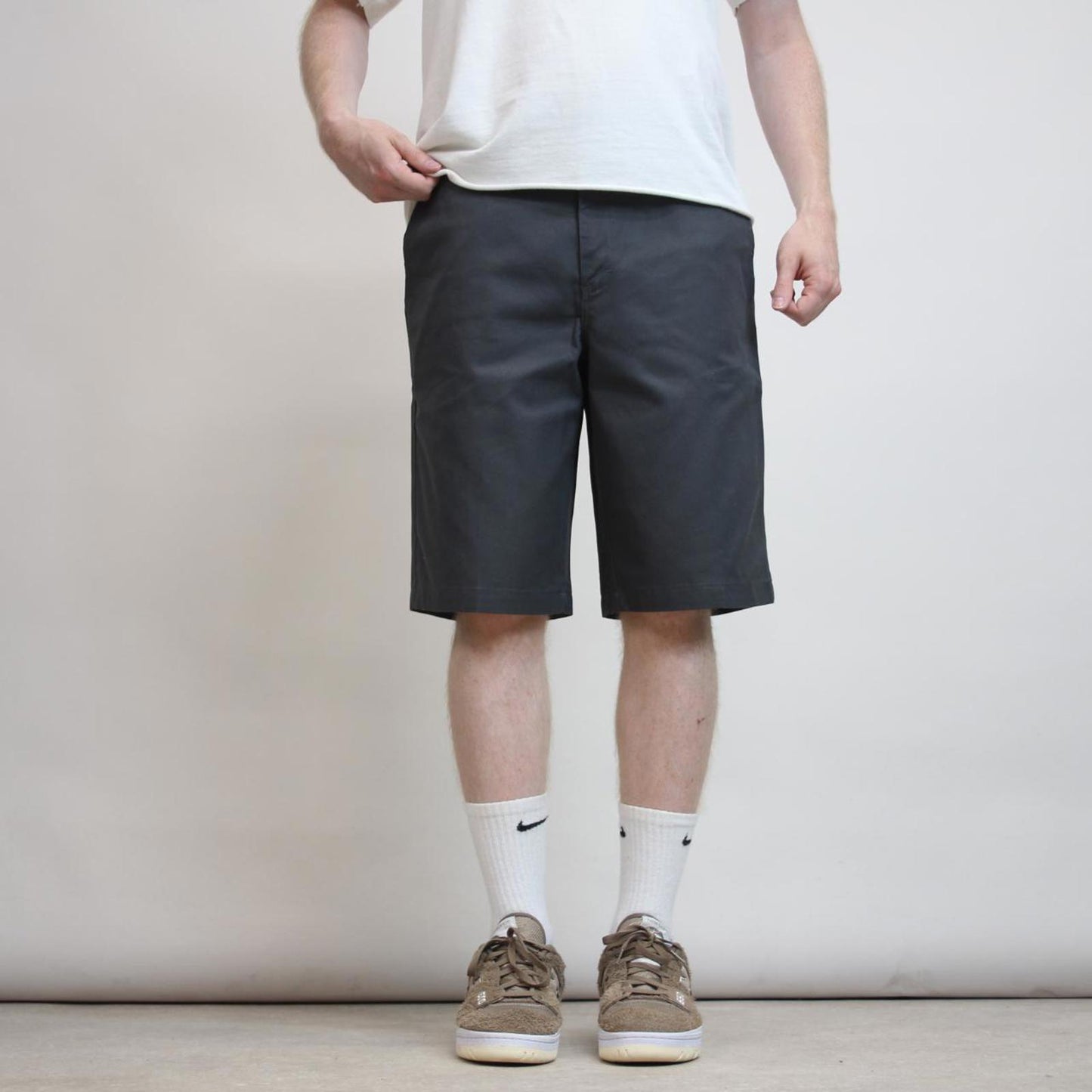Baggy Dickies shorts W34