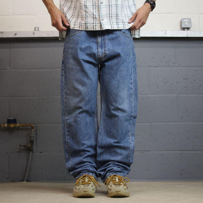 Levi’s 505 jeans Y2K W38L32 blue Levi’s straight leg surf style pants red tab logo