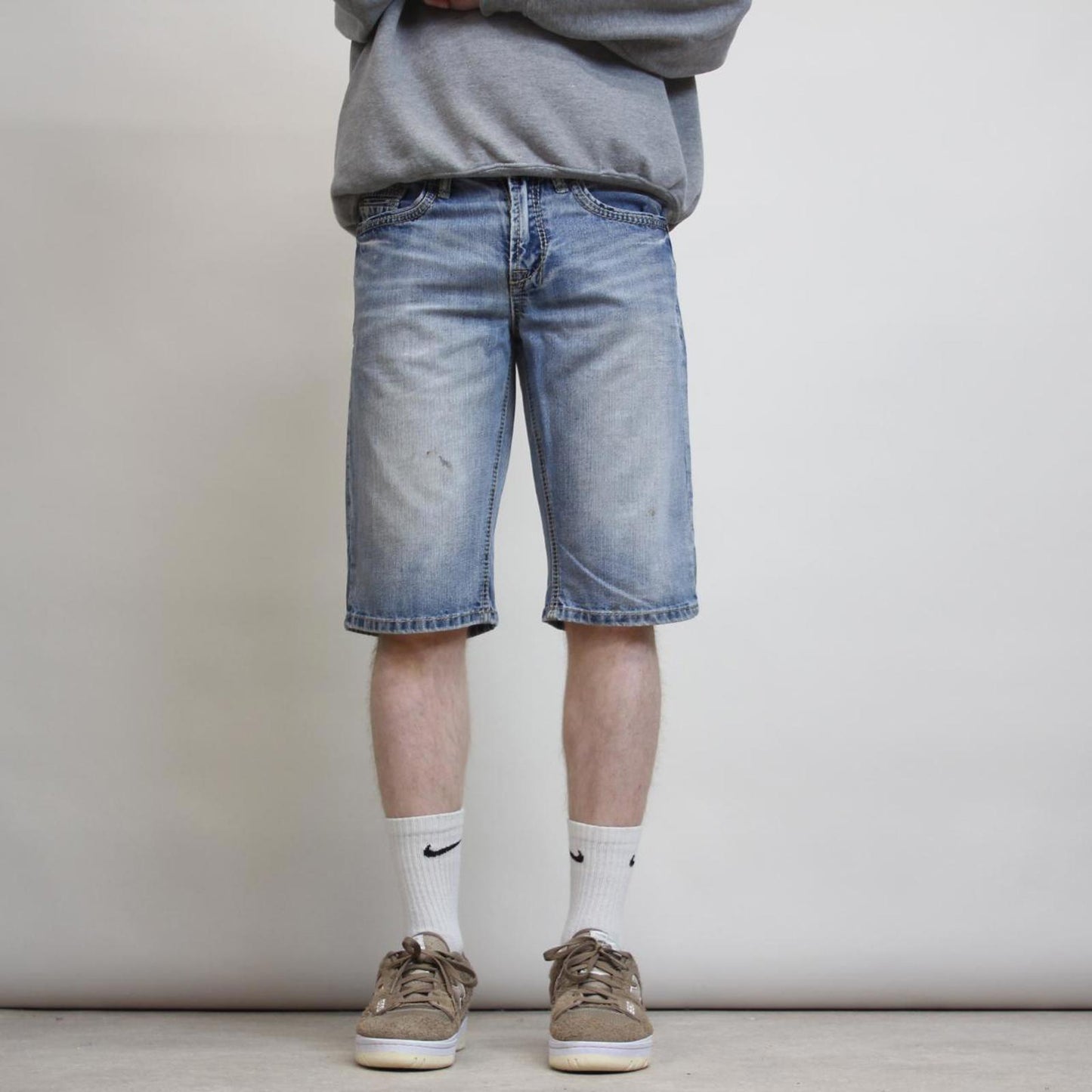 Carbon Denim shorts W32