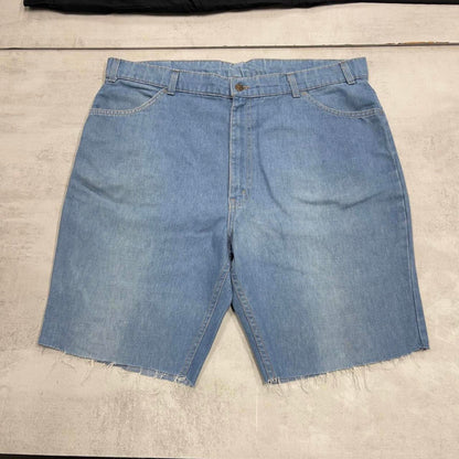 Vintage mens Levi’s jorts W40