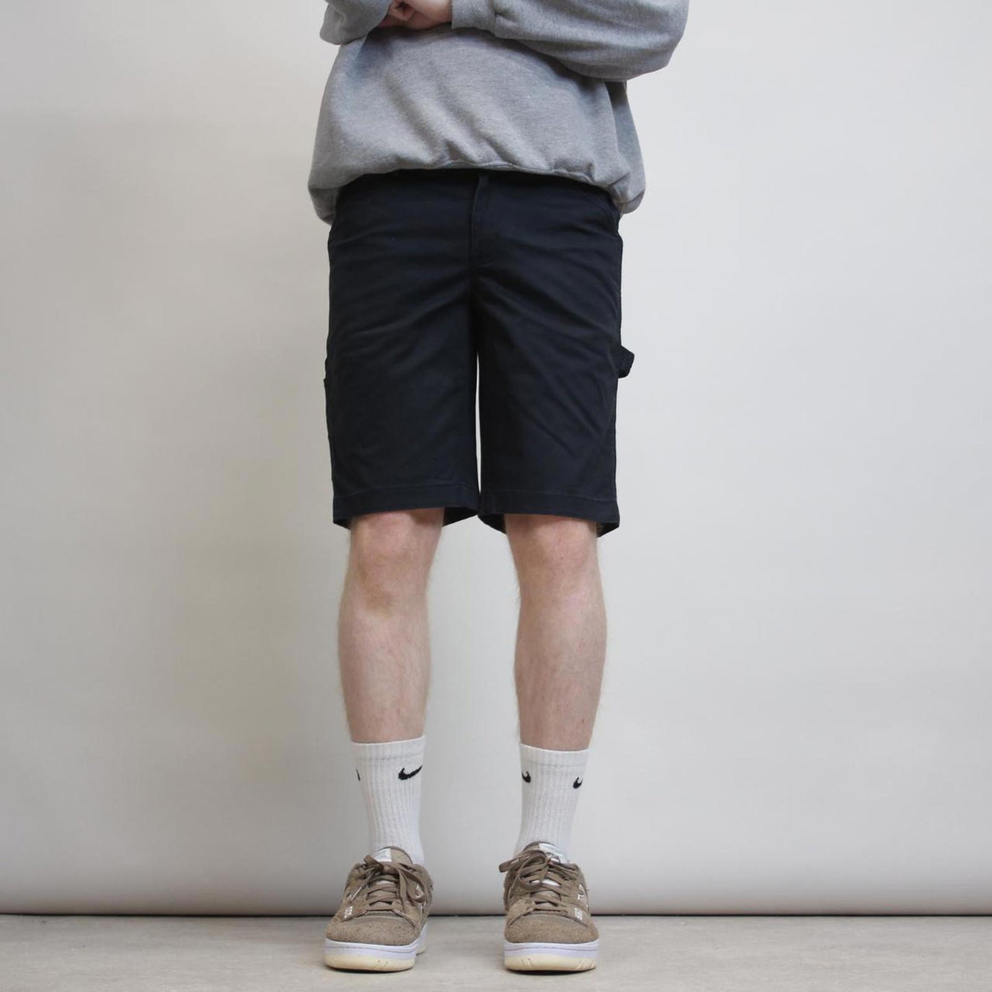 Carpenter shorts, size 6 (W30)