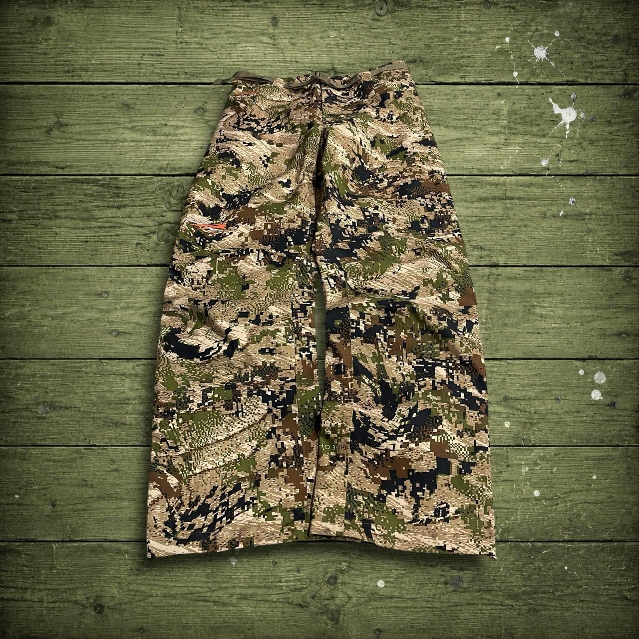 Sitka Goretex waterproof pants camo women’s L khaki Camouflage hiking outdoors rain trousers
