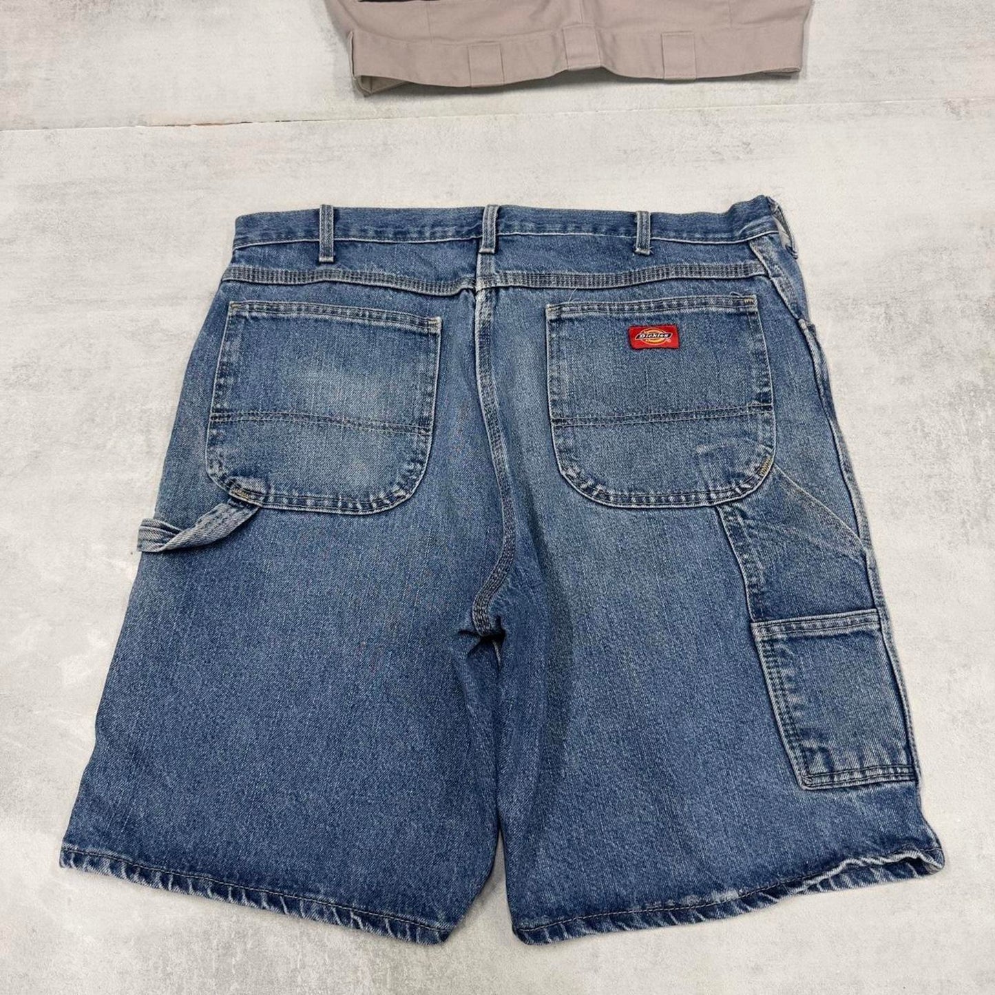Mens Baggy Dickies carpenter jorts W36