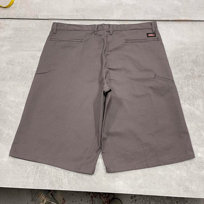 Dickies carpenter shorts W38