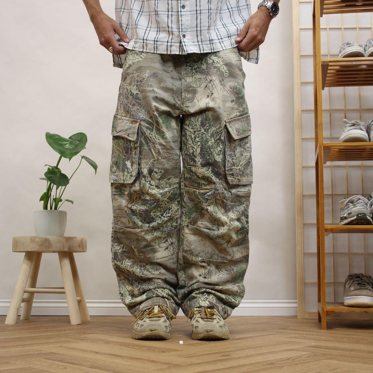 Vintage baggy camo cargo hunting pants Loose leg redhead camouflage utility combat trousers