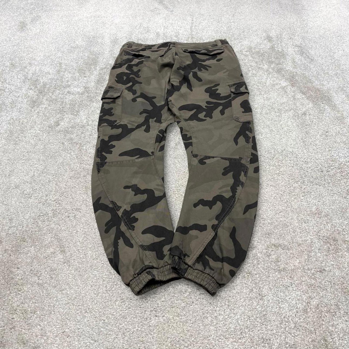 Y2K camo cargo pants khaki Urban classics camouflage cargo trousers utility cuffed legs
