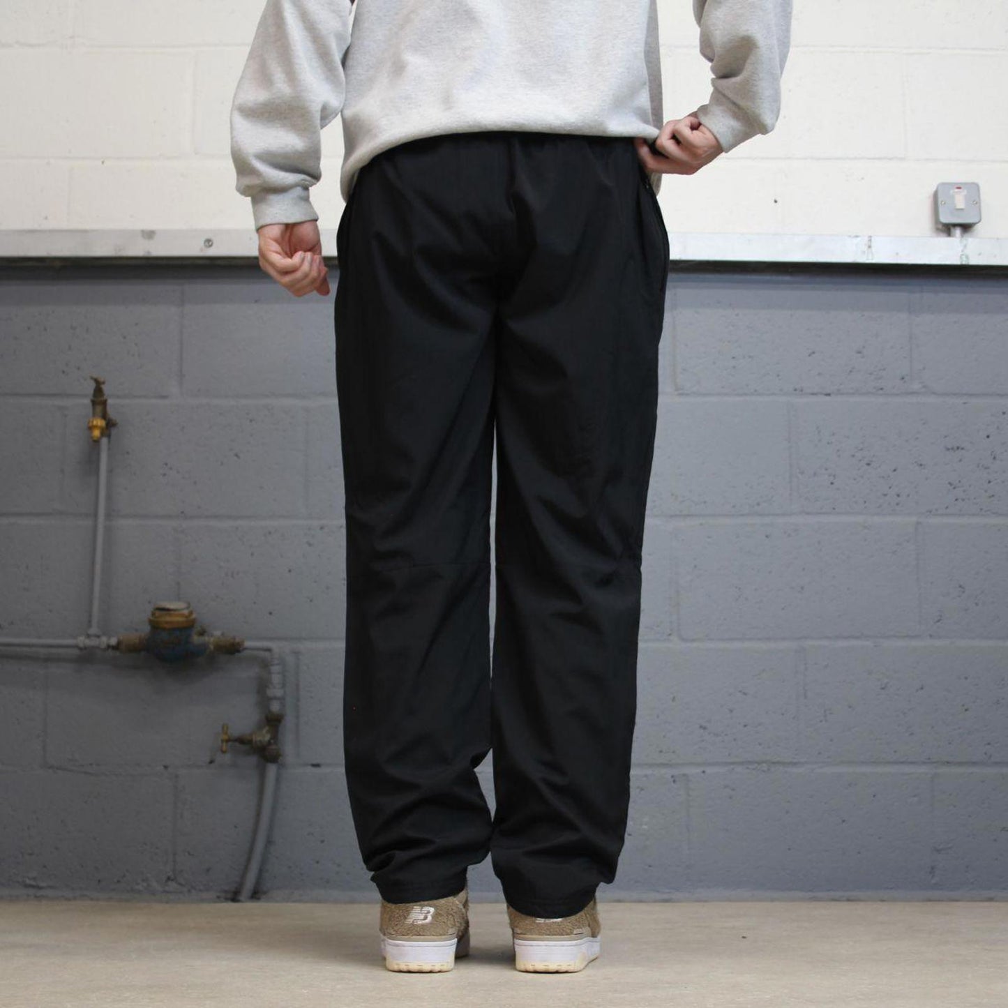 Black Nike trackies Large loose y2k floaty leg joggers embroidered Swoosh logo