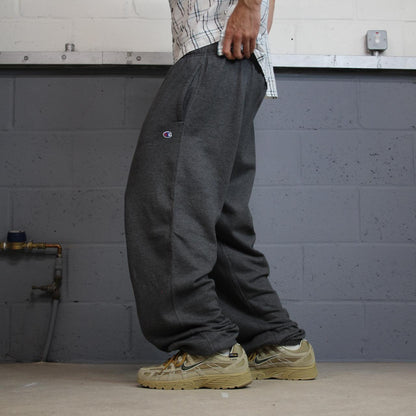 Champion baggy grey joggers wide leg cuffed y2k Loose casual 2000s style jogging bottoms