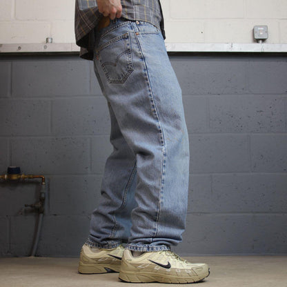 Levi’s 550 relaxed jeans y2k W34L29 blue red tab logo