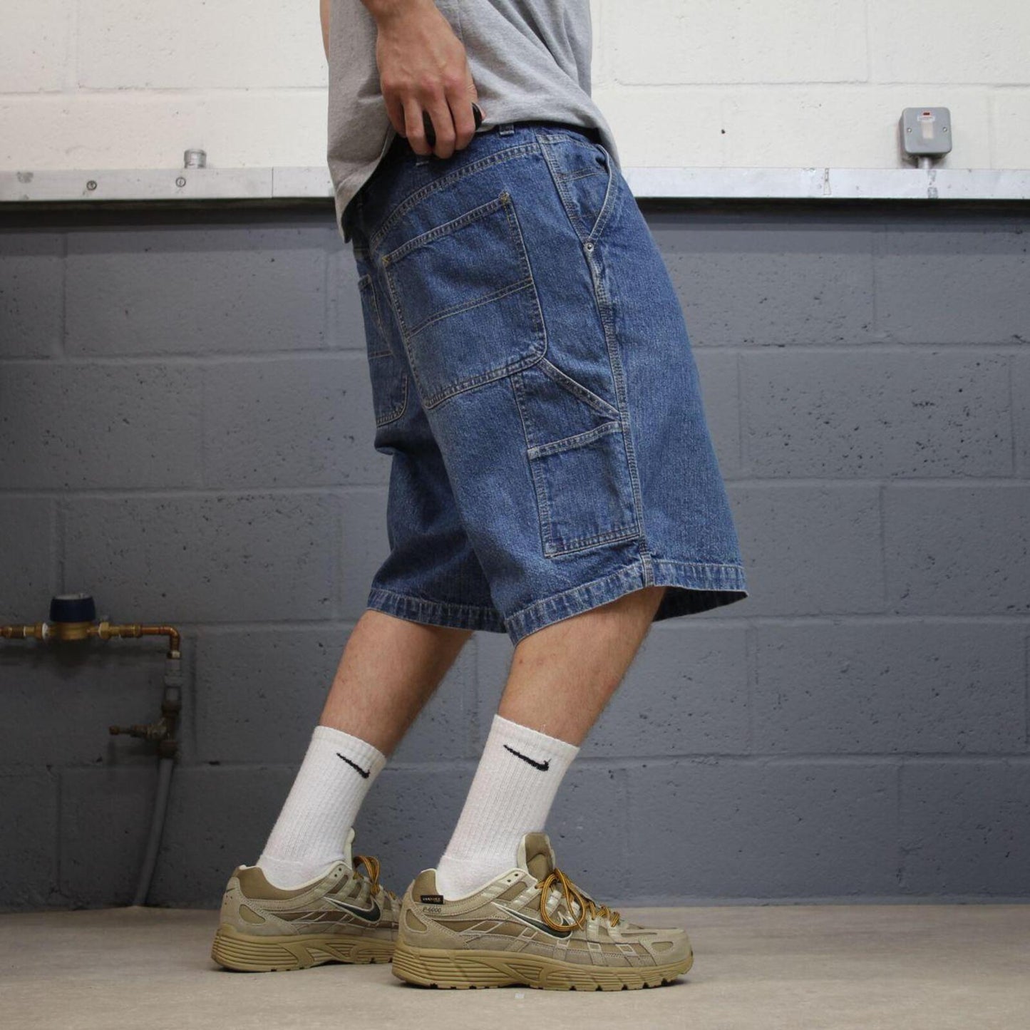 Baggy denim shorts carpenter blue Basic Editions skater style summer festival cargo jorts