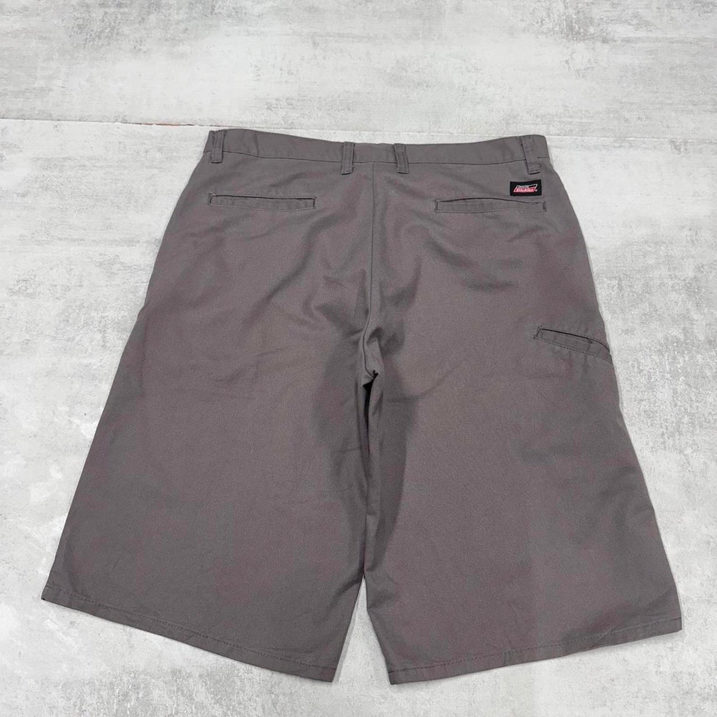 Baggy Dickies carpenter shorts W36 chino skater style cargos