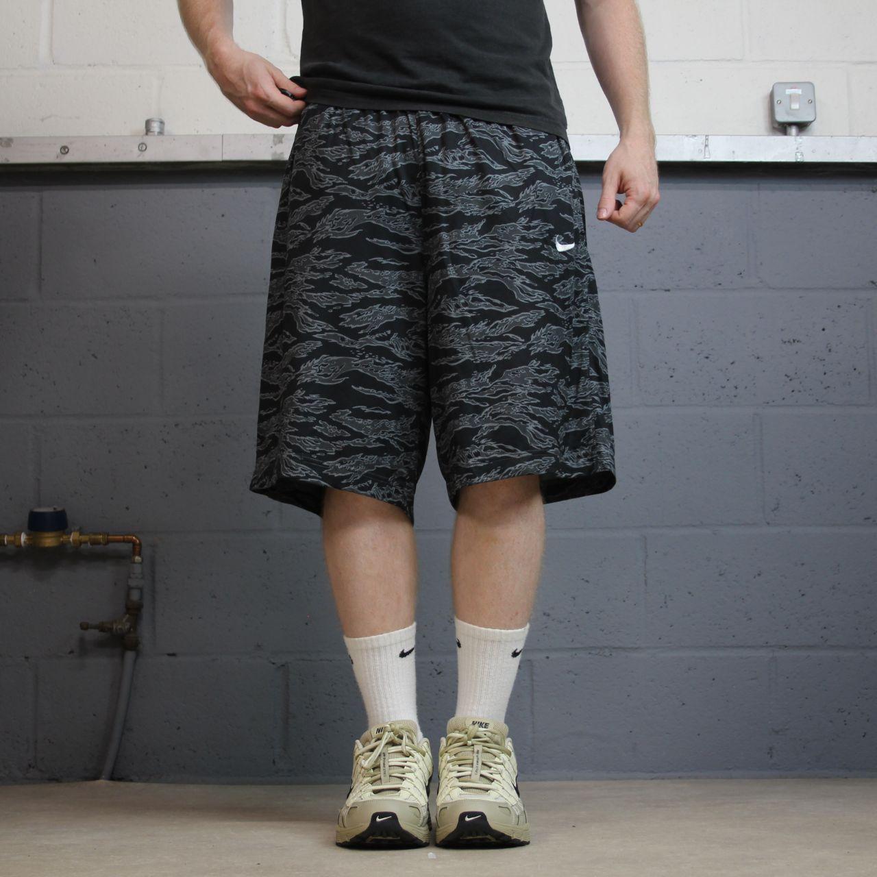 Nike sports shorts y2k loose black grey Patterned camo floaty summer gym shorts
