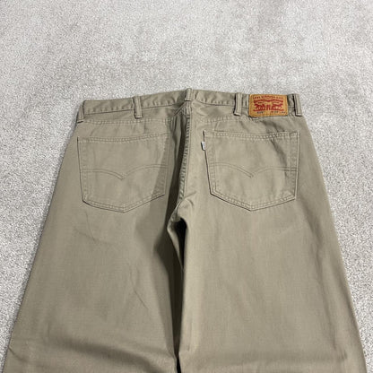 Y2K Levi’s 505 jeans straight leg khaki beige Straight fit 5 pocket pants belt loops white tab logo