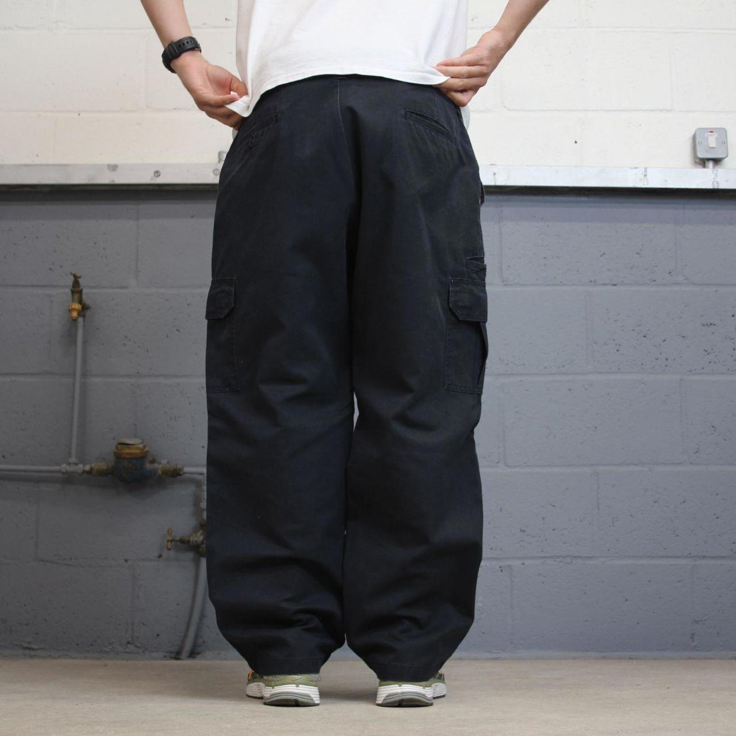 Dickies cargo trousers W38L30 black loose chino style skater cargo pants
