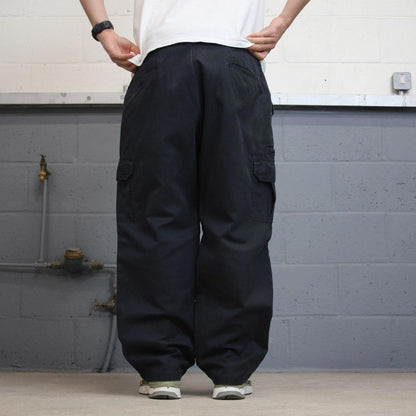 Dickies cargo trousers W38L30 black loose chino style skater cargo pants