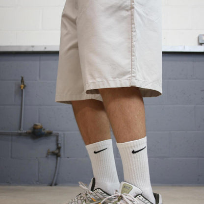 Baggy Beige Dickies shorts W42