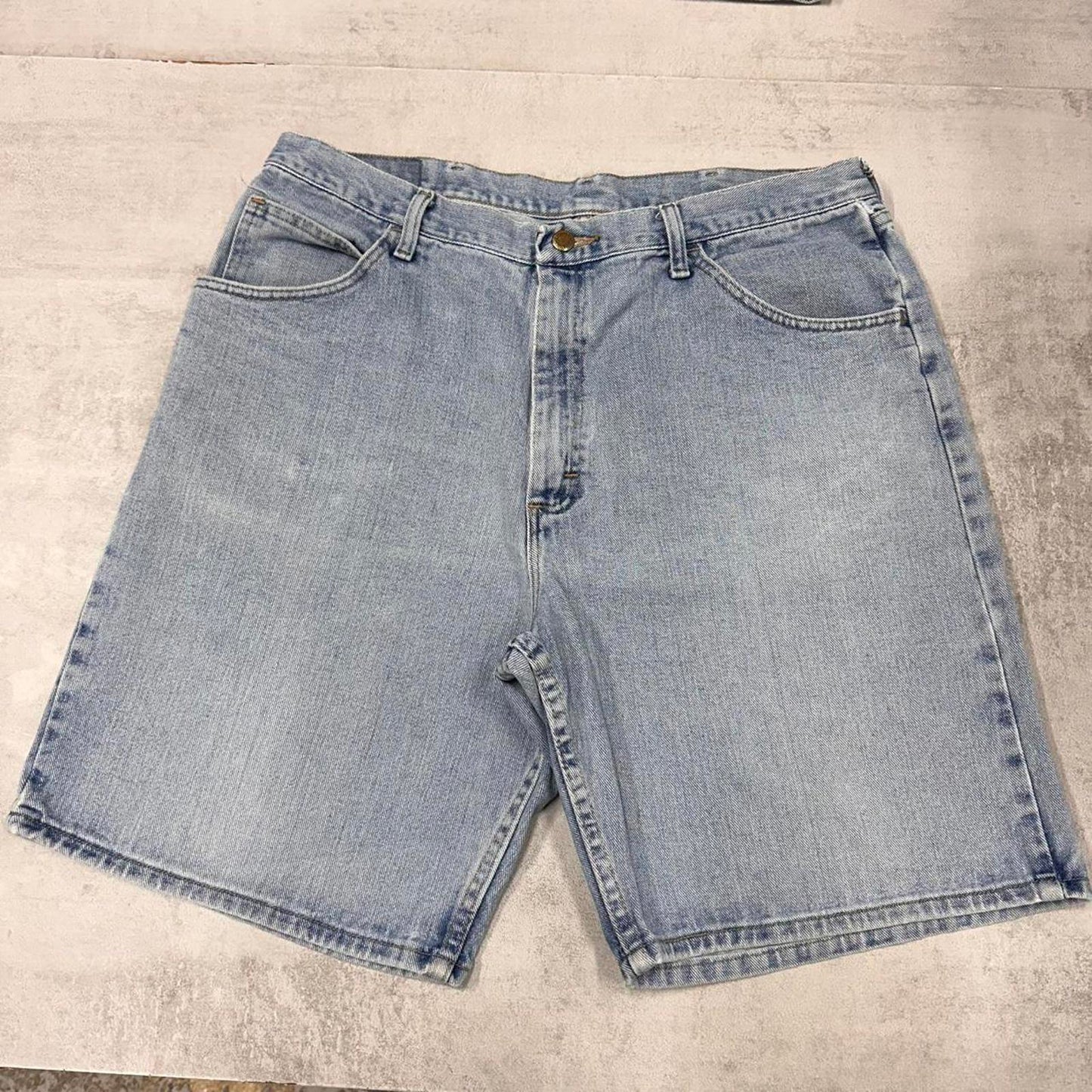 Mens Baggy Wrangler jorts W36