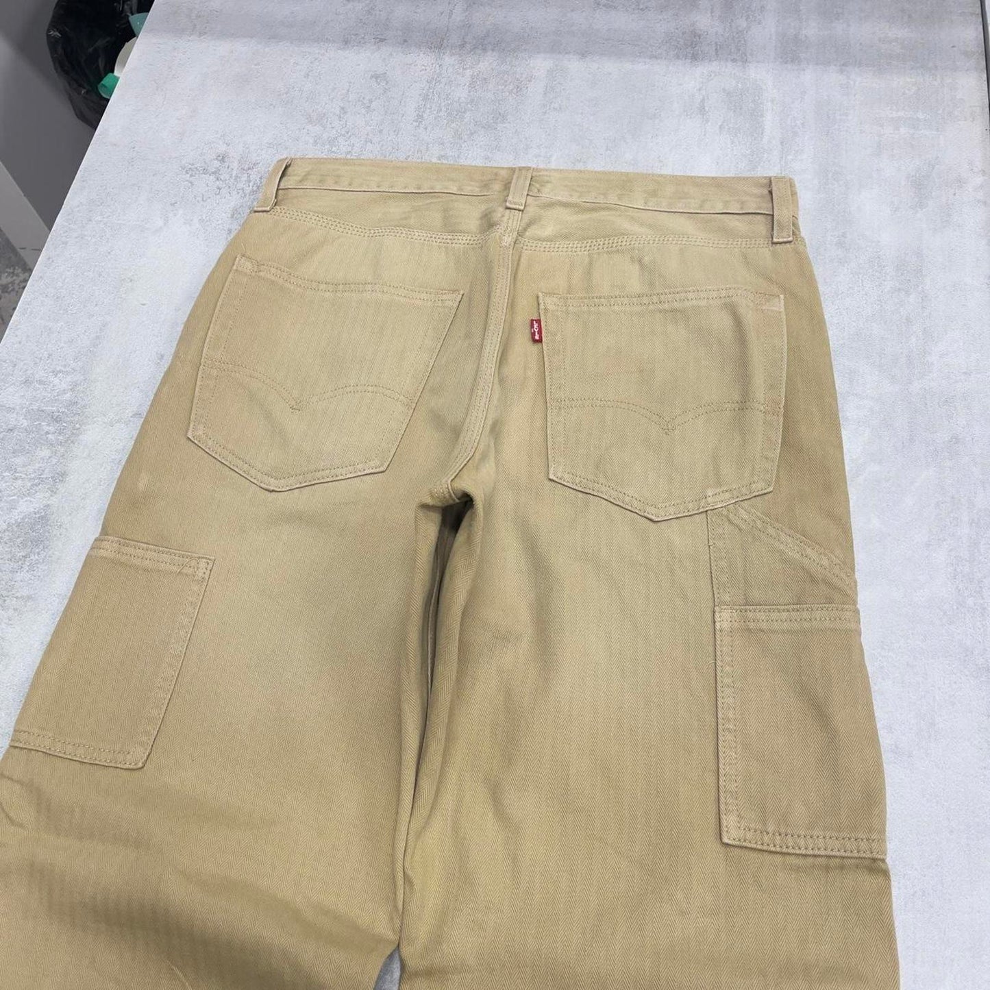 Levi's carpenter jeans W31L32 loose beige skater cargos