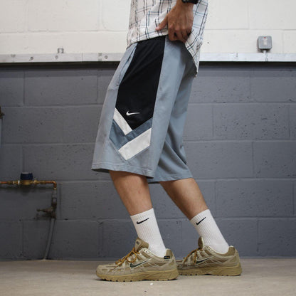 Nike sports shorts y2k grey Dri-fit comfy loose floaty summer gym shorts