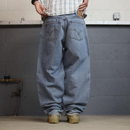 Levi’s baggy jeans 560 comfort fit y2k blue Wide leg 100% cotton skater style pants red tab logo