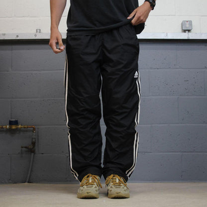 Y2K Adidas tracksuit bottoms black Mesh lined side stripe track pants