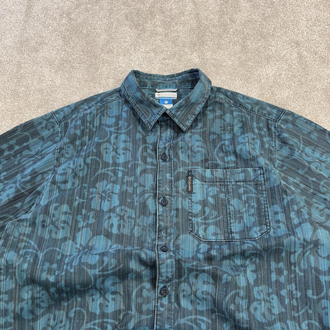 Columbia funky corduroy short sleeve shirt blue Y2K patterned festival surf style summer shirt