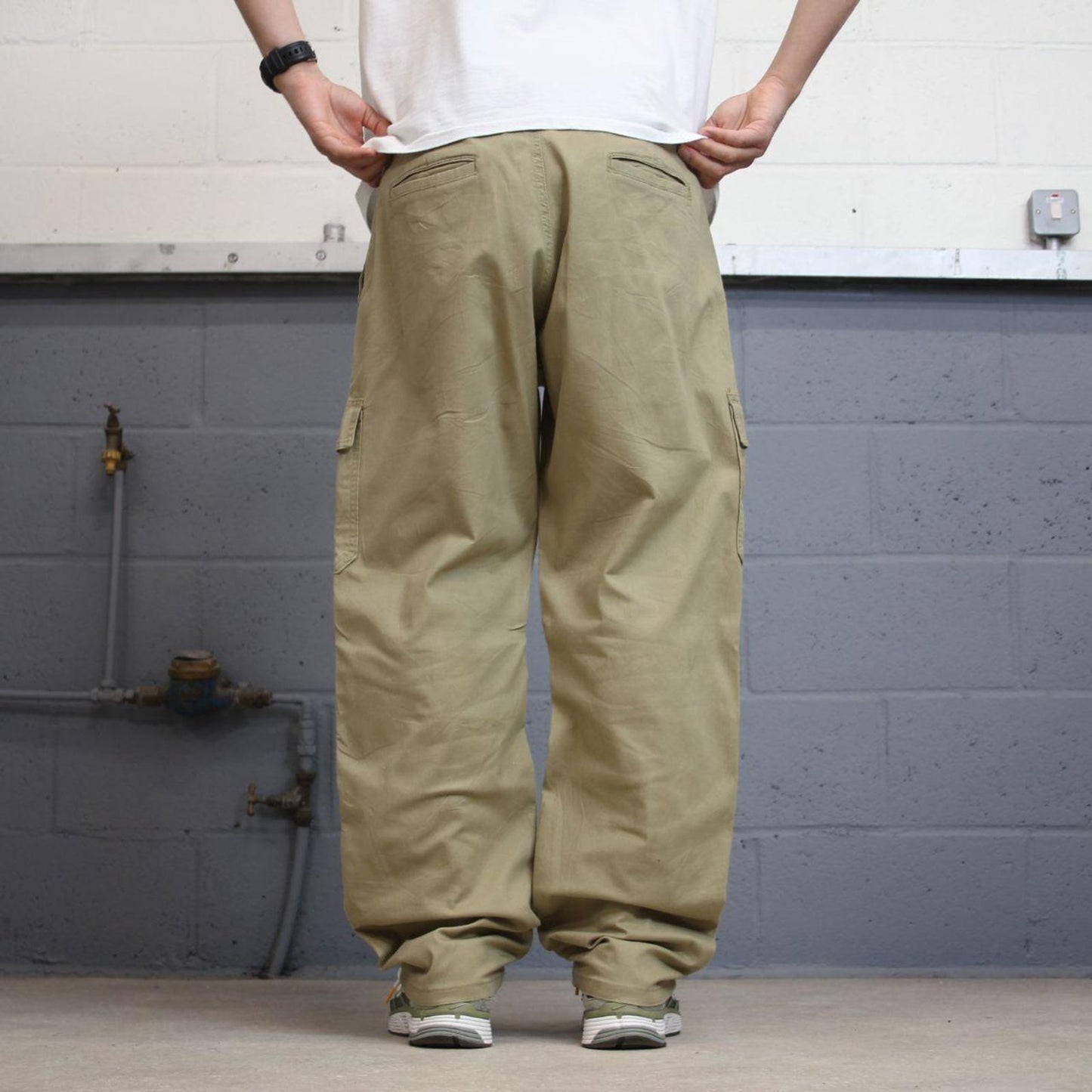 Wrangler cargo pants skater workwear W36L32 Khaki loose y2k carpenter trousers casual streetwear USA
