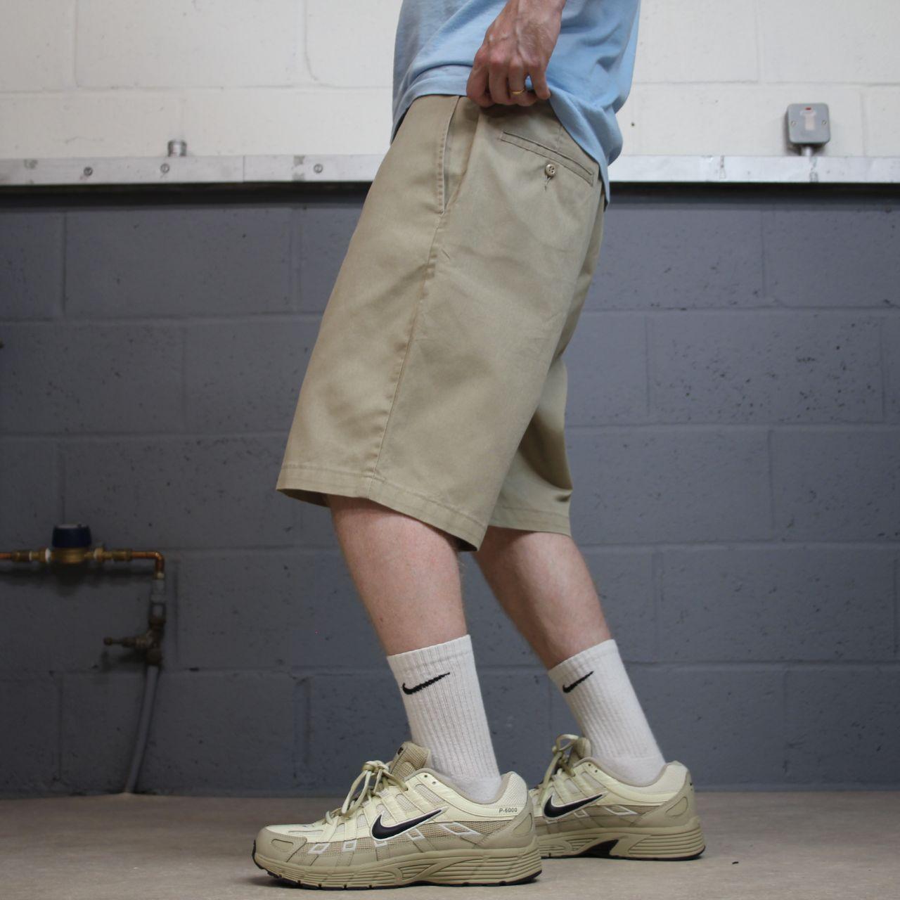 Dickies carpenter chino shorts khaki Chino style skater shorts loose leg festival