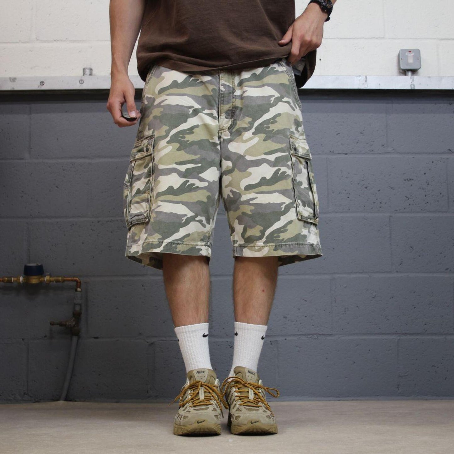 Carhartt baggy camo cargo shorts canvas green Camouflage relaxed fit skate style summer shorts